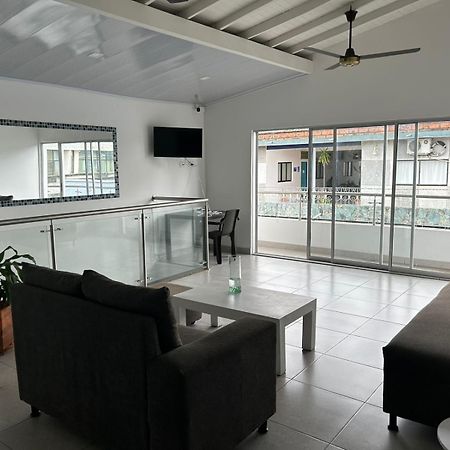 Puerto Berrio Hotel Puerto Azul מראה חיצוני תמונה